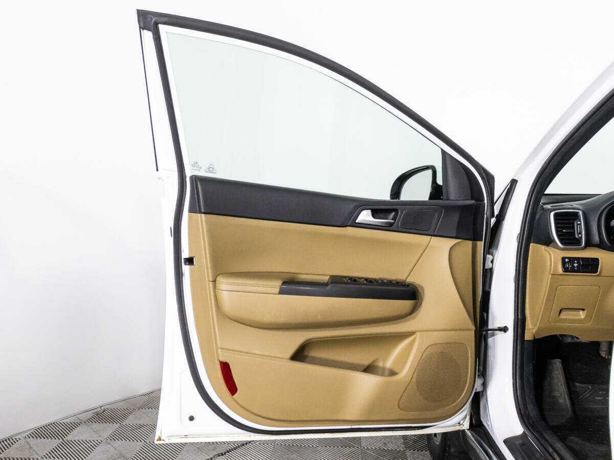 Купить Kia Sportage с пробегом. Фото: #23