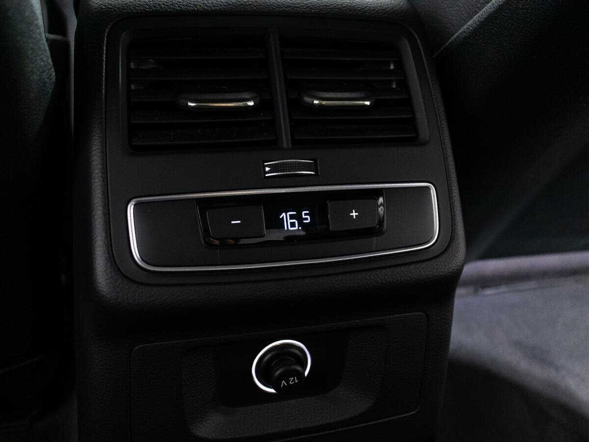 Купить Audi A4 с пробегом. Фото: #18