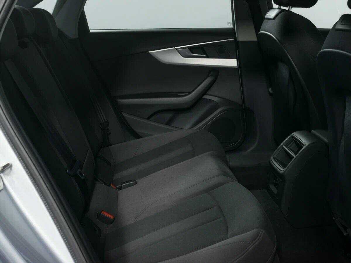 Купить Audi A4 с пробегом. Фото: #11