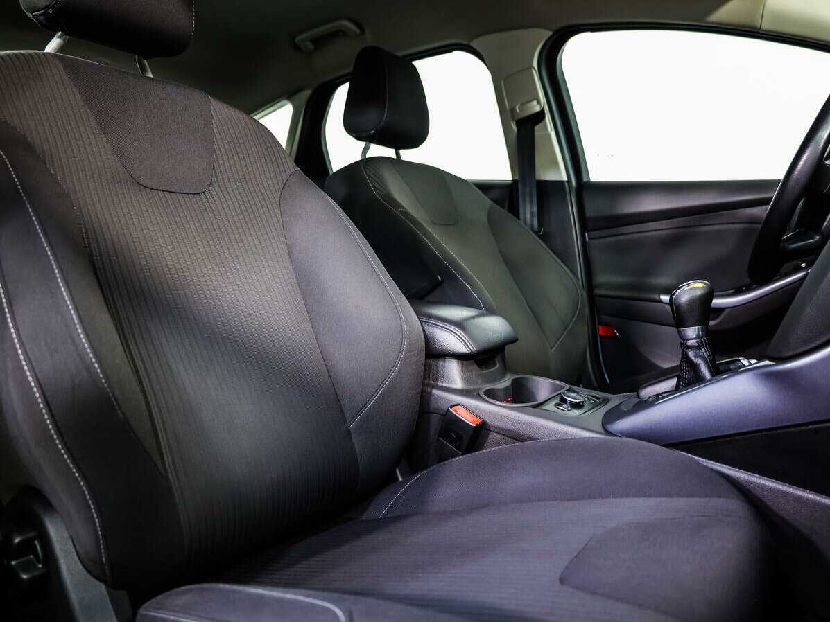 Купить Ford Focus с пробегом. Фото: #10