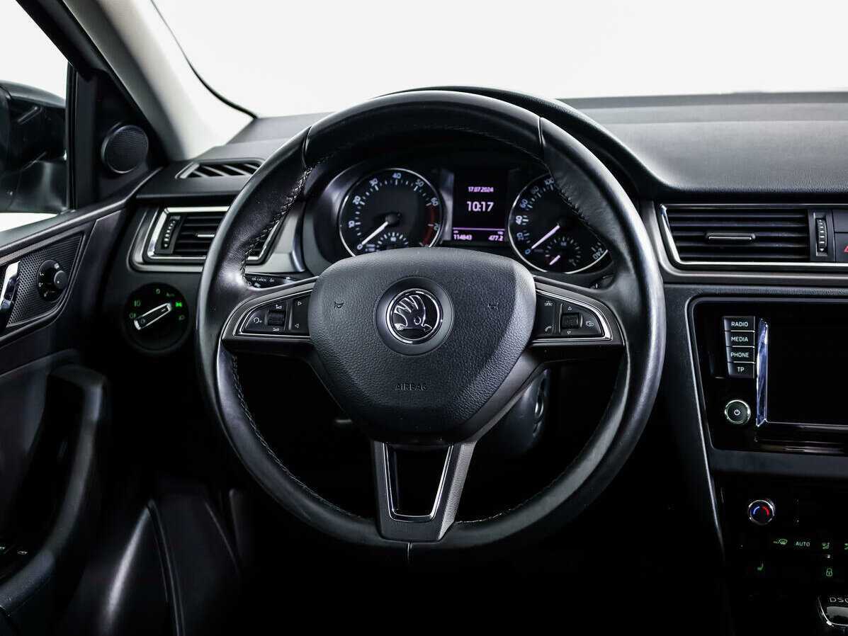 Купить Skoda Rapid с пробегом. Фото: #9