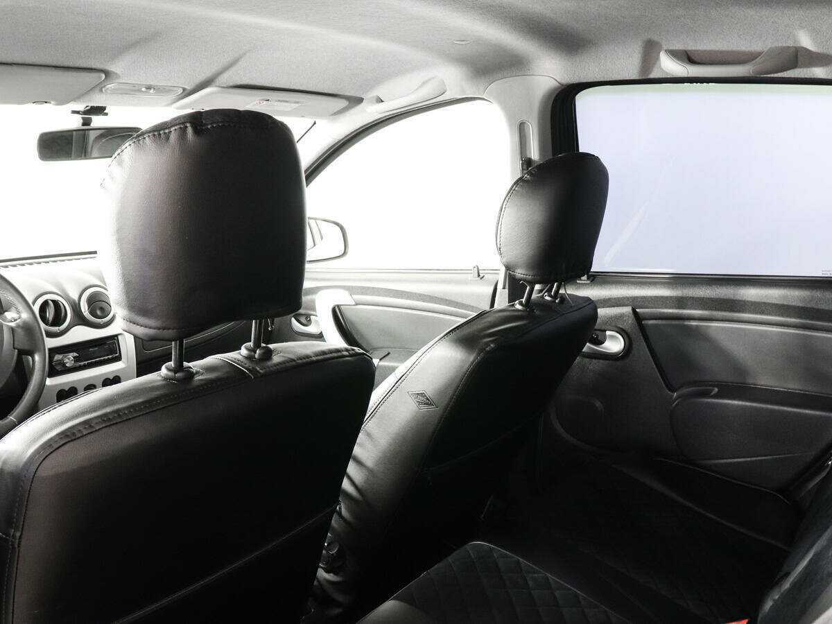 Купить Renault Sandero с пробегом. Фото: #6