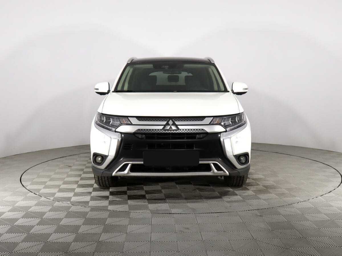 Купить Mitsubishi Outlander с пробегом. Фото: #1