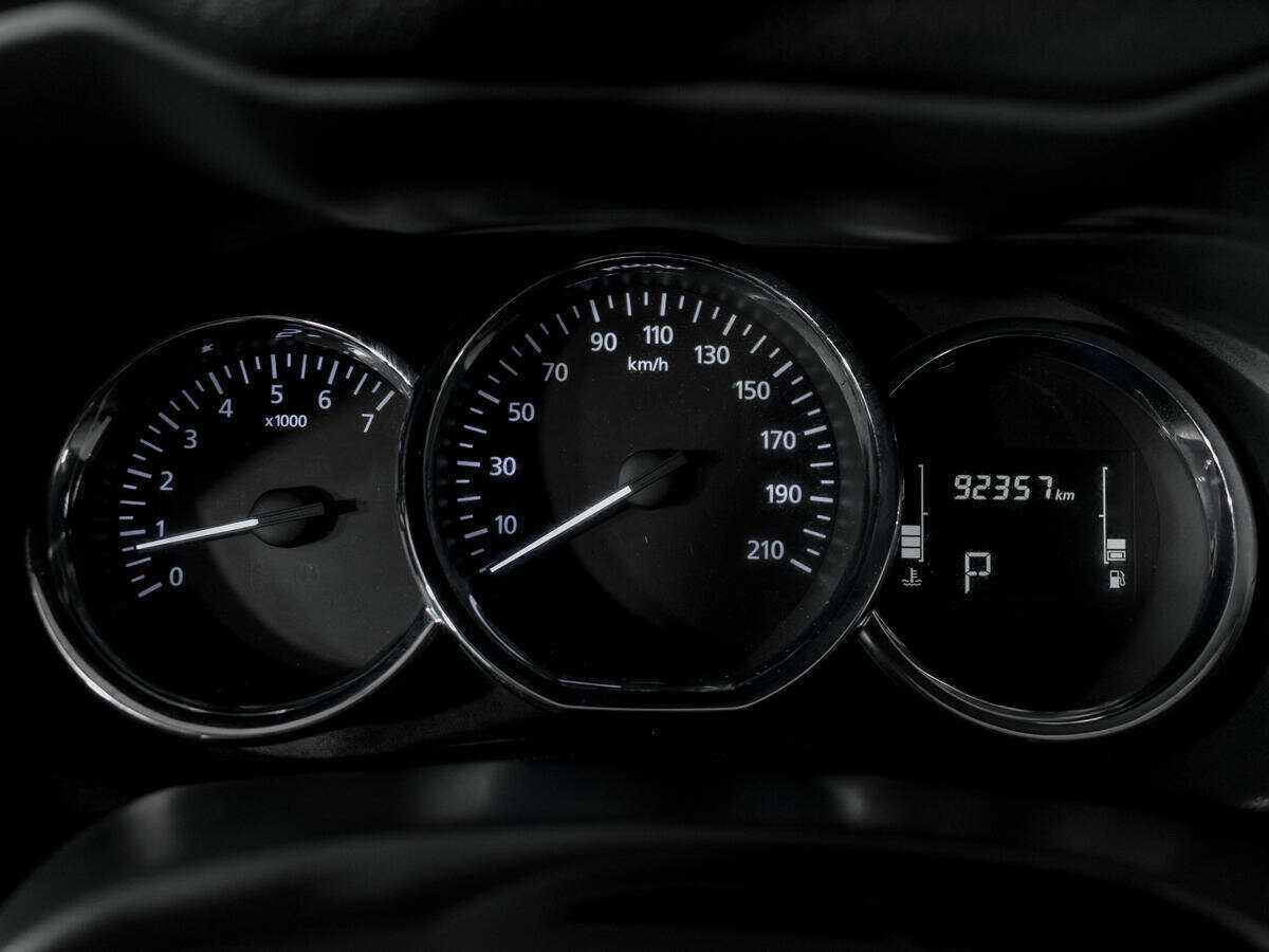 Купить Nissan Terrano с пробегом. Фото: #10