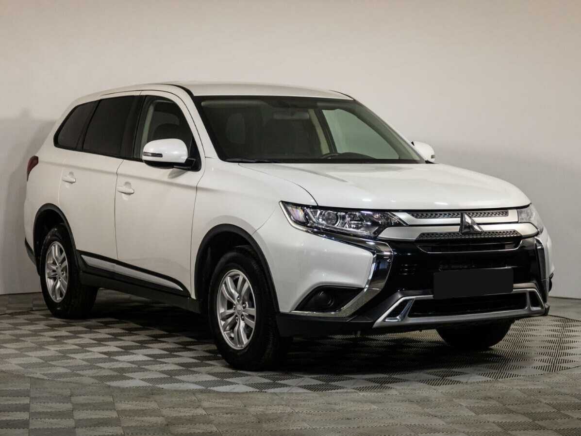 Купить Mitsubishi Outlander с пробегом. Фото: #1