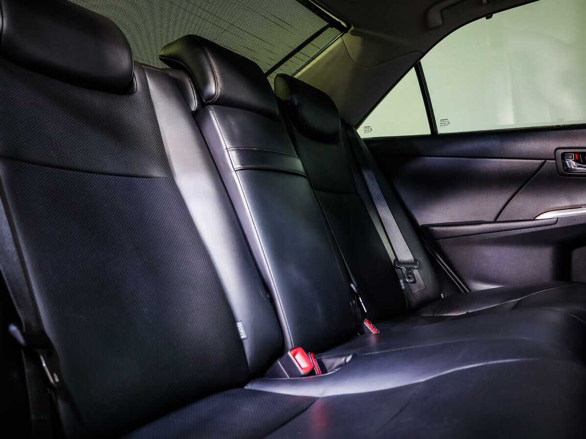 Купить Toyota Camry с пробегом. Фото: #11