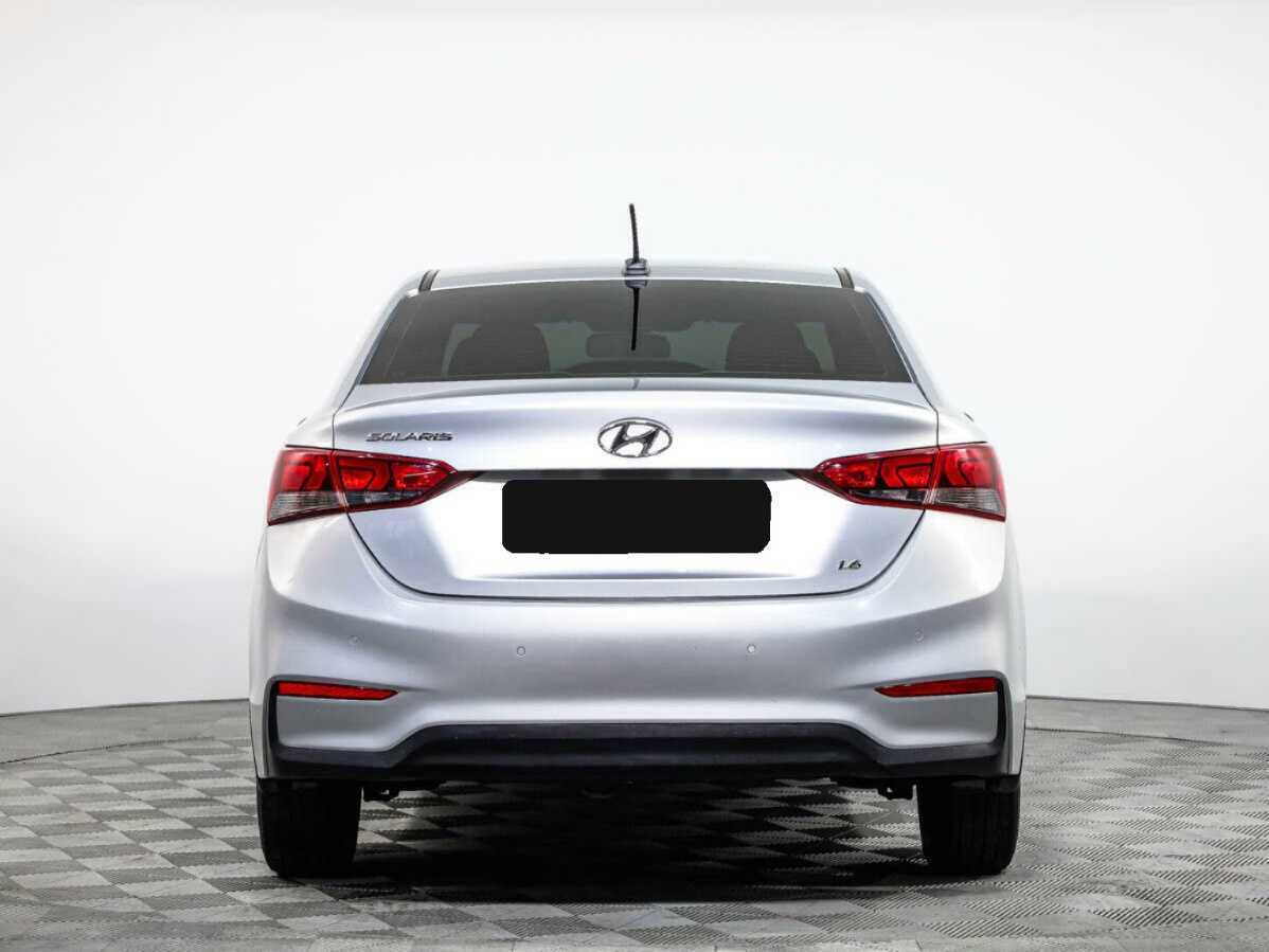 Купить Hyundai Solaris с пробегом. Фото: #4