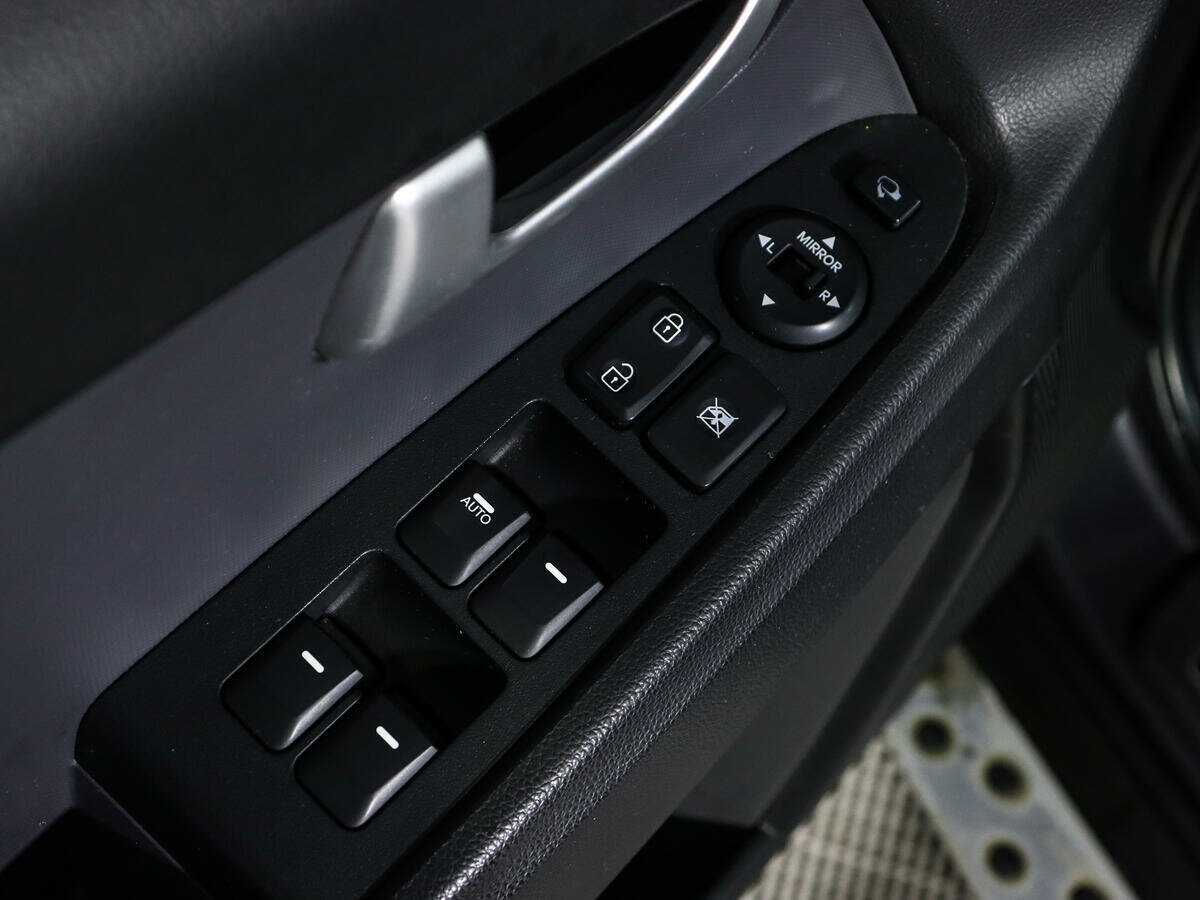 Купить Kia Sportage с пробегом. Фото: #18