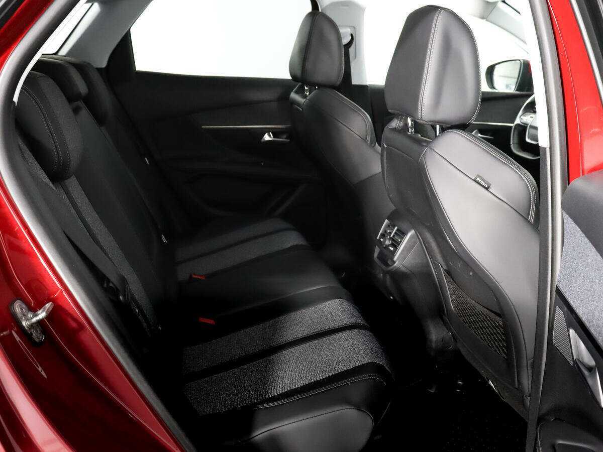 Купить Peugeot 3008 с пробегом. Фото: #10