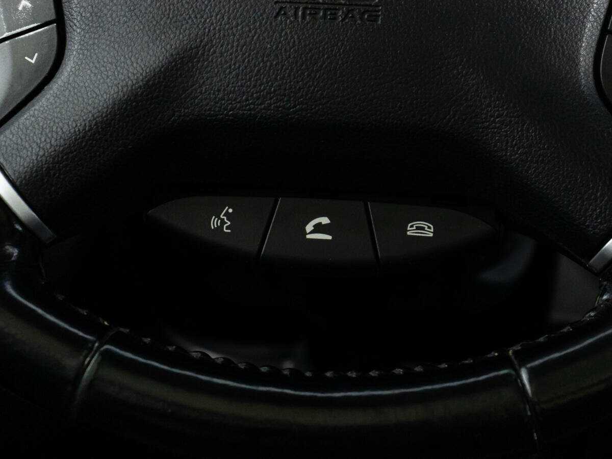 Купить Mitsubishi Pajero с пробегом. Фото: #18