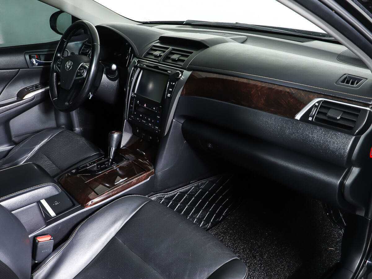 Купить Toyota Camry с пробегом. Фото: #7
