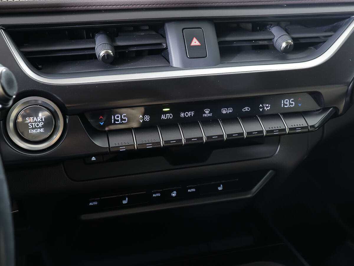 Купить Lexus UX с пробегом. Фото: #15