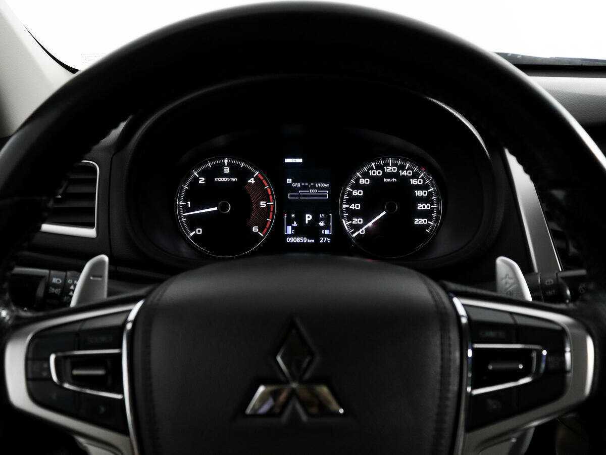 Купить Mitsubishi Pajero Sport с пробегом. Фото: #18