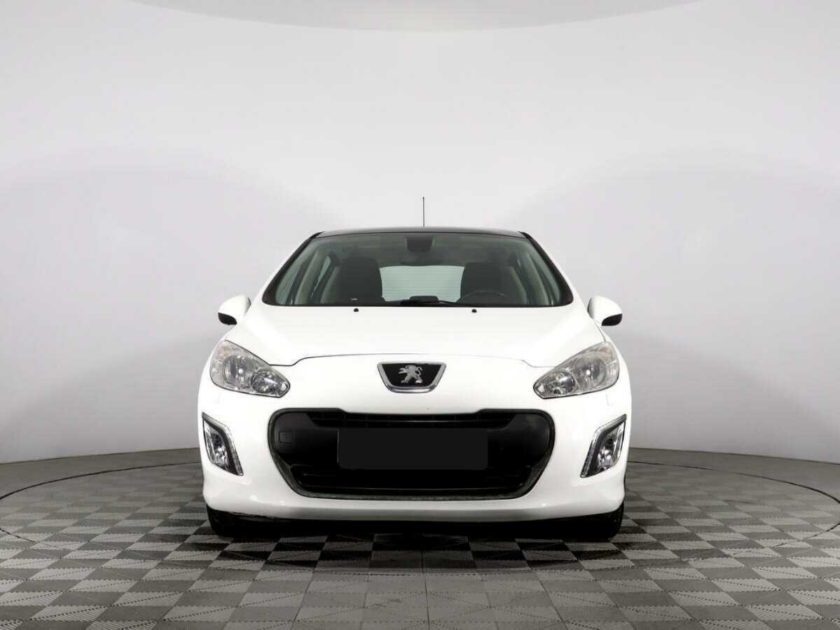 Купить Peugeot 308 с пробегом. Фото: #1