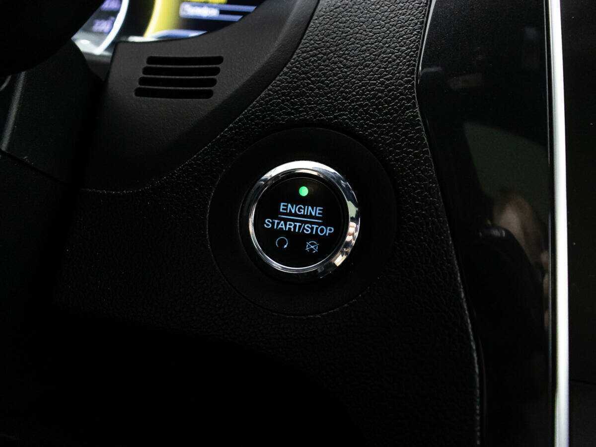 Купить Ford Explorer с пробегом. Фото: #19