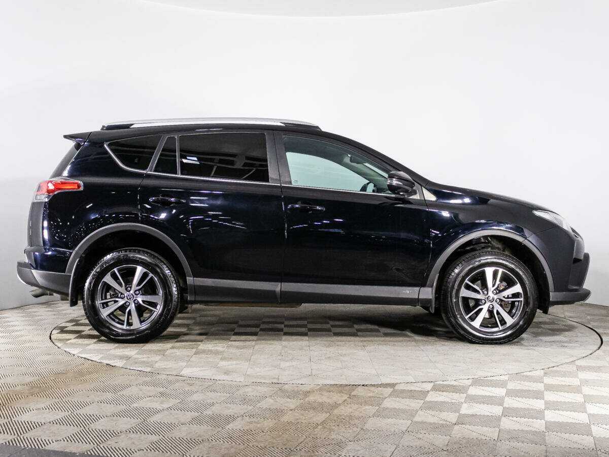 Купить Toyota RAV4 с пробегом. Фото: #3