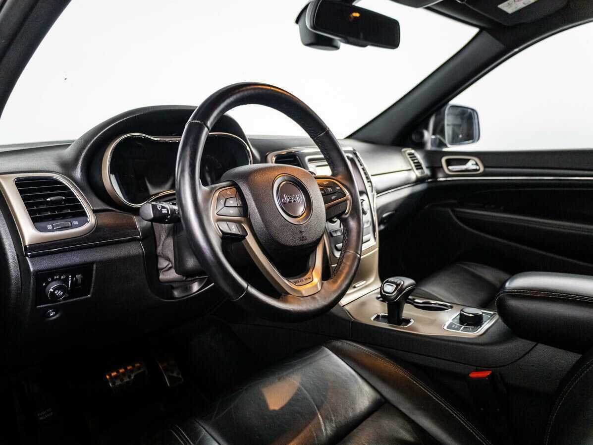 Купить Jeep Grand Cherokee с пробегом. Фото: #10