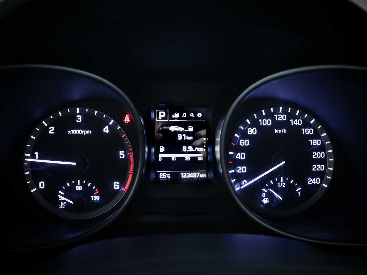 Купить Hyundai Santa Fe с пробегом. Фото: #9