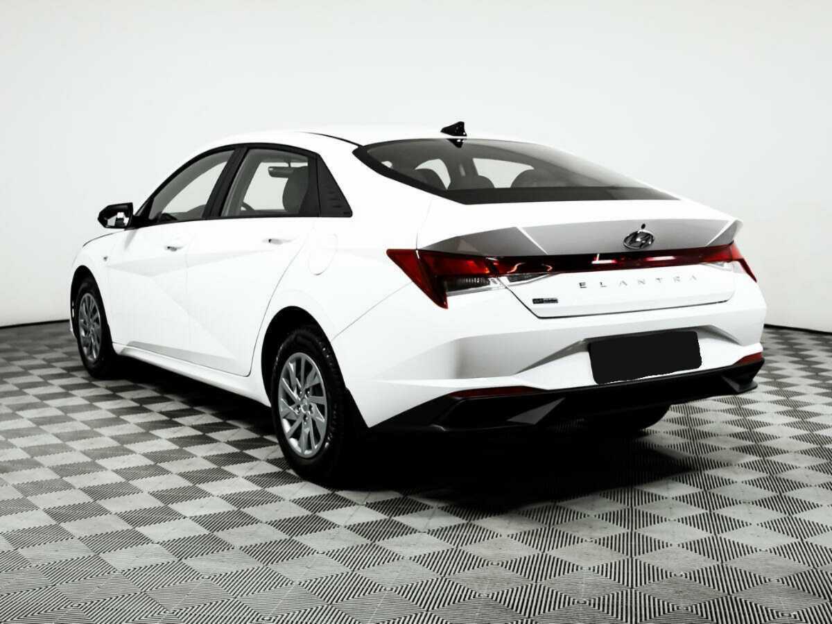 Купить Hyundai Elantra с пробегом. Фото: #6