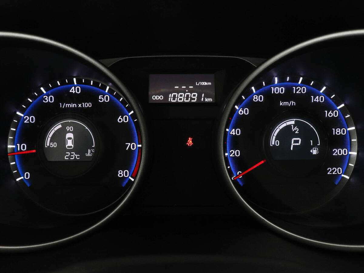 Купить Hyundai ix35 с пробегом. Фото: #10