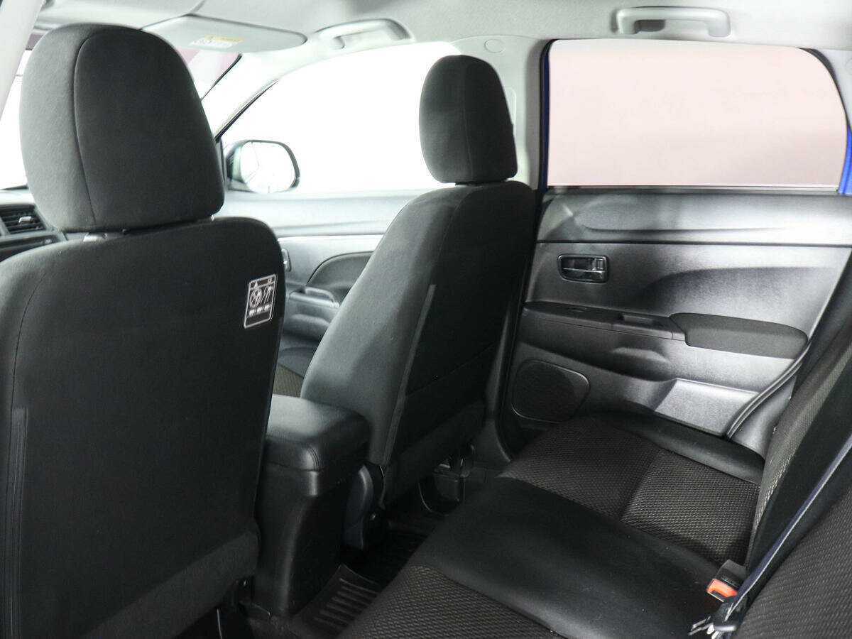 Купить Mitsubishi ASX с пробегом. Фото: #11