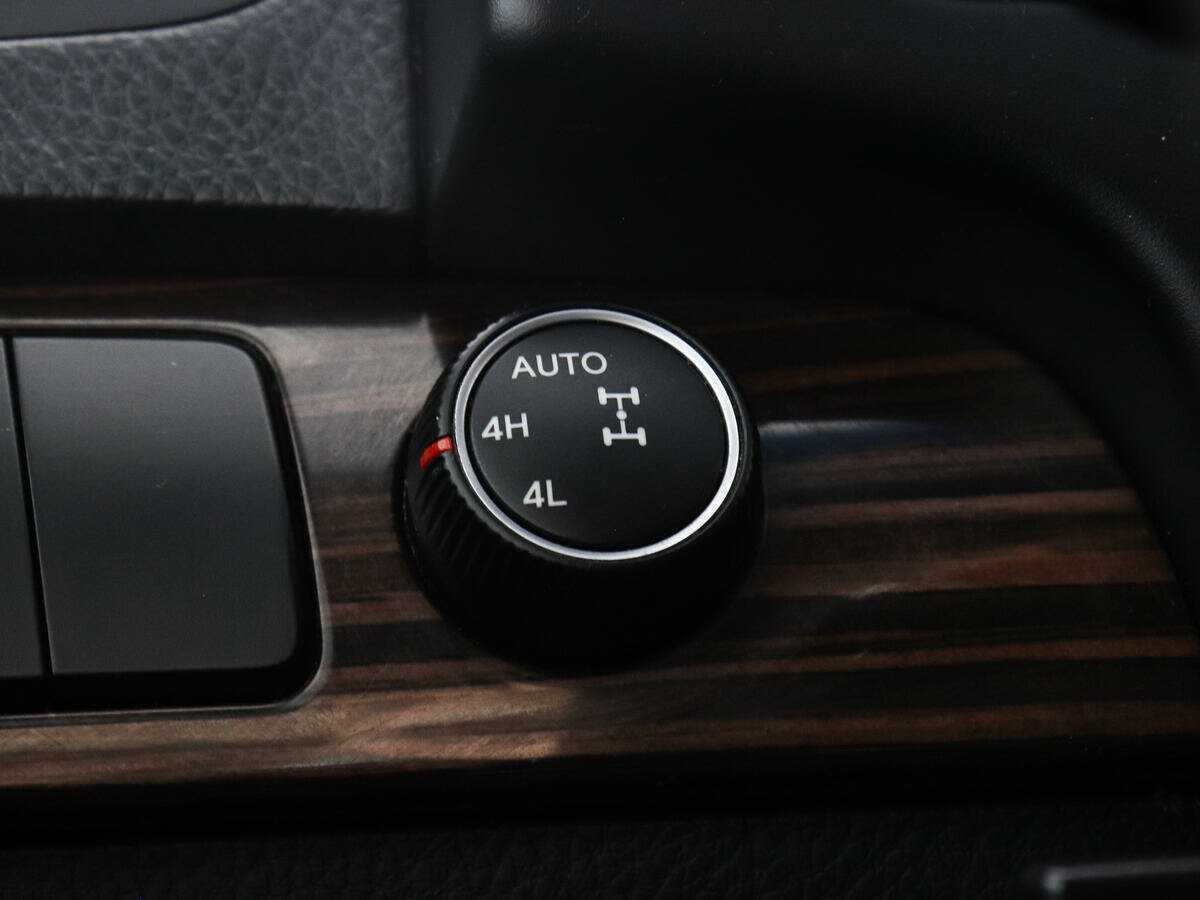 Купить Kia Mohave с пробегом. Фото: #13