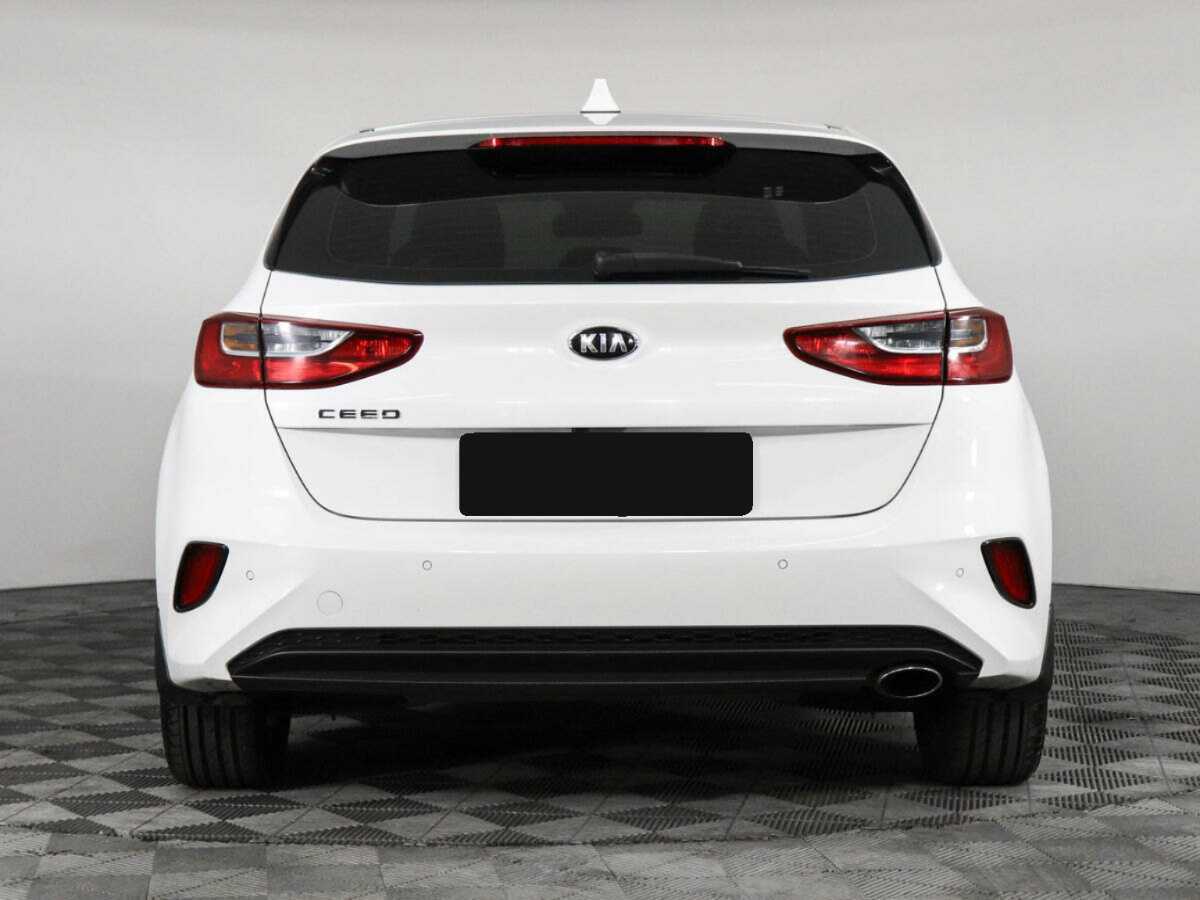 Купить Kia Ceed с пробегом. Фото: #4