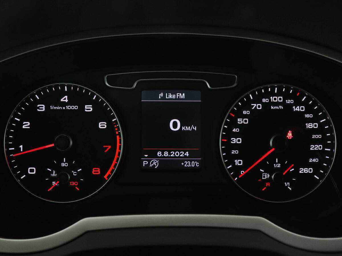 Купить Audi Q3 с пробегом. Фото: #10