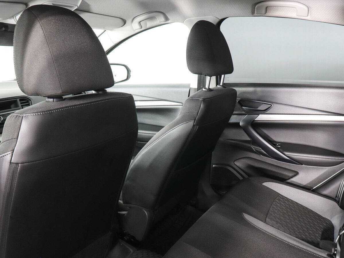 Купить Lada (ВАЗ) Vesta с пробегом. Фото: #11