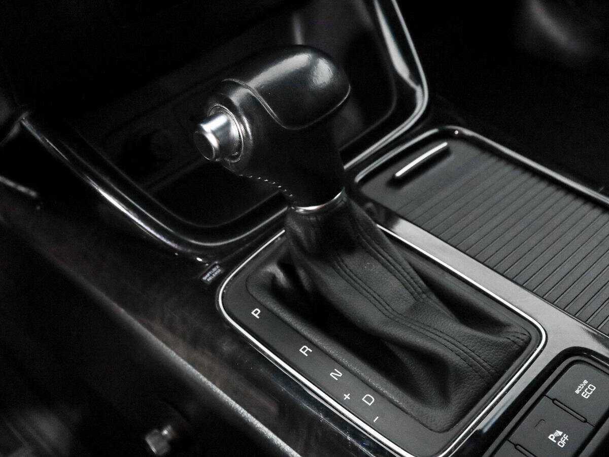 Купить Kia Sorento с пробегом. Фото: #9
