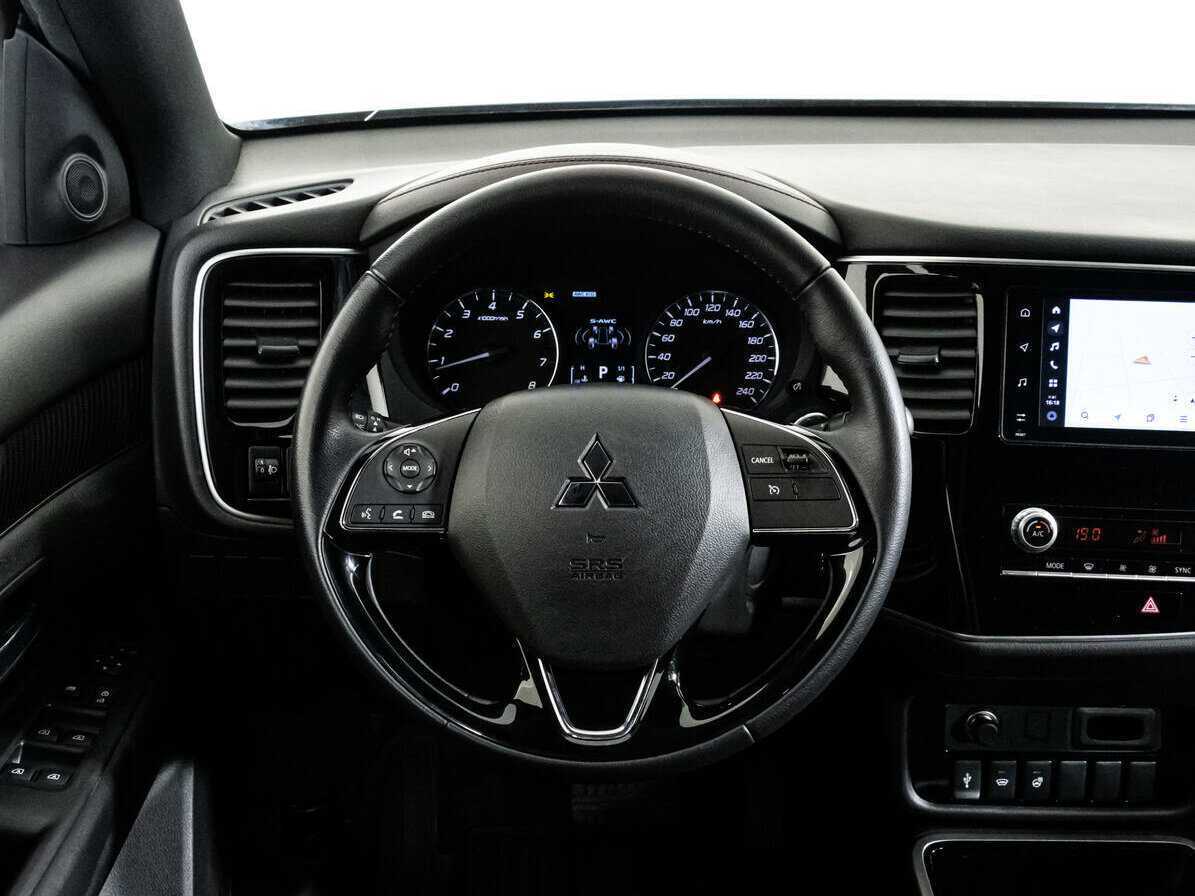 Купить Mitsubishi Outlander с пробегом. Фото: #11