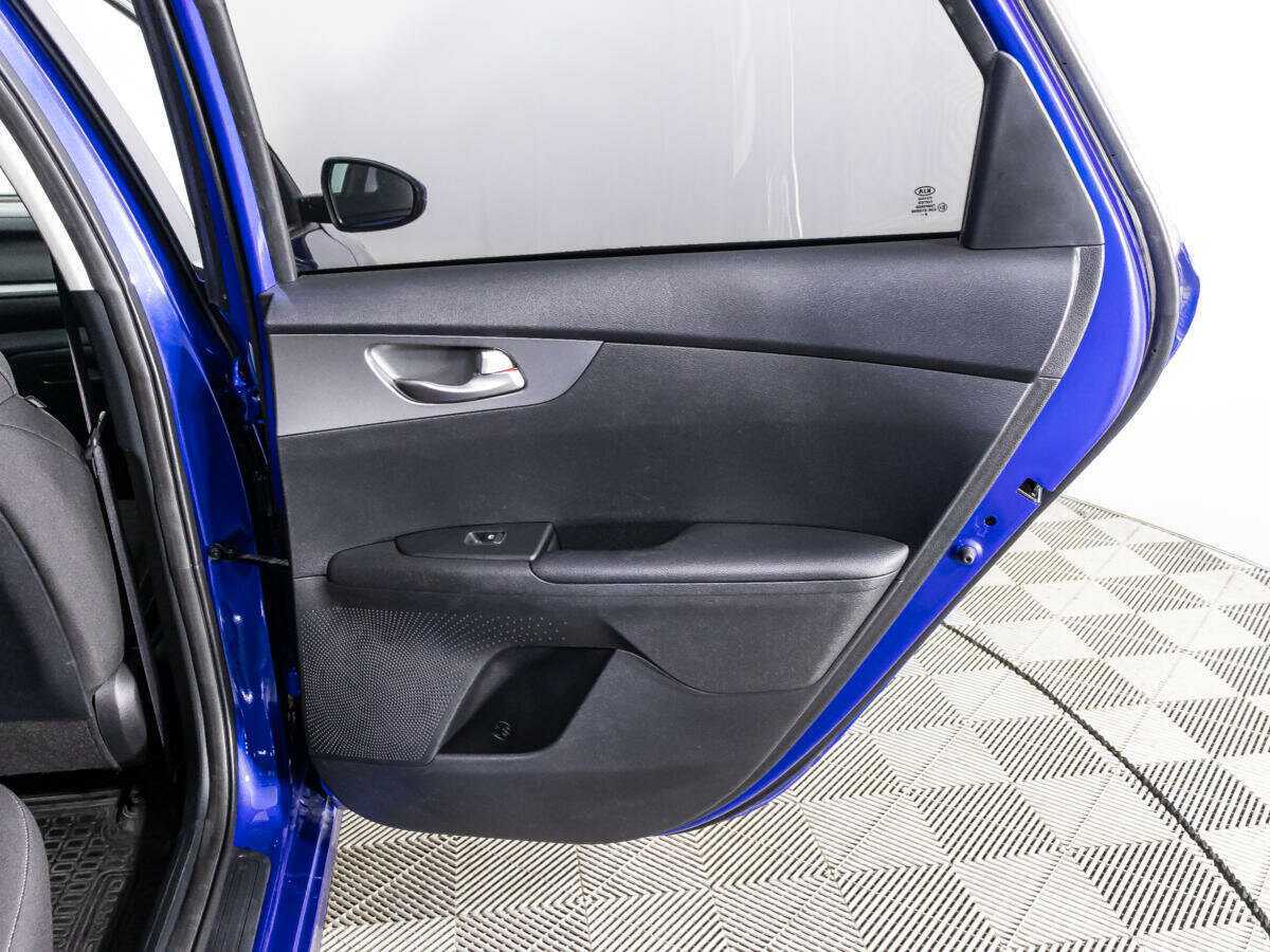 Купить Kia Cerato с пробегом. Фото: #24