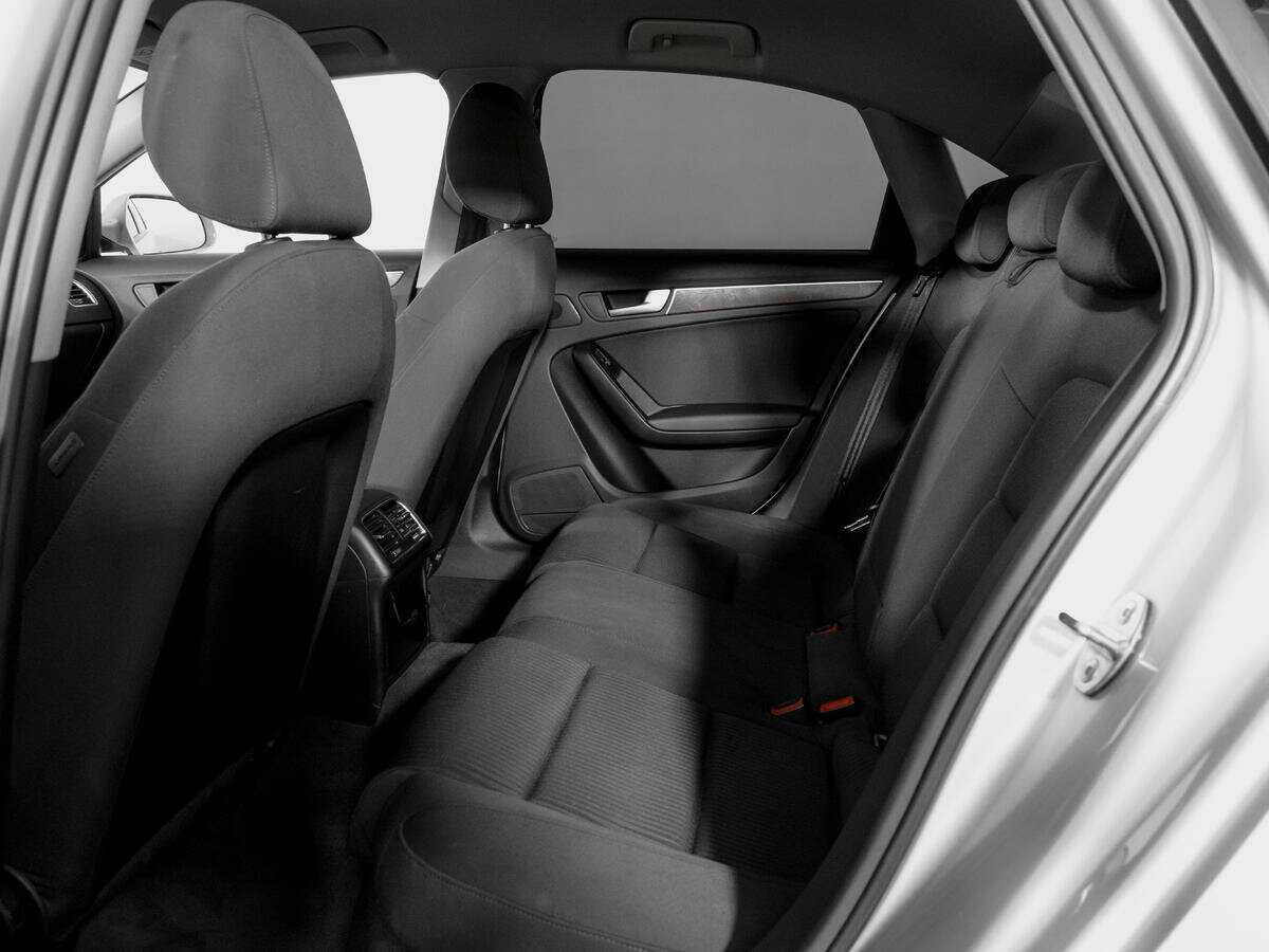 Купить Audi A4 с пробегом. Фото: #9