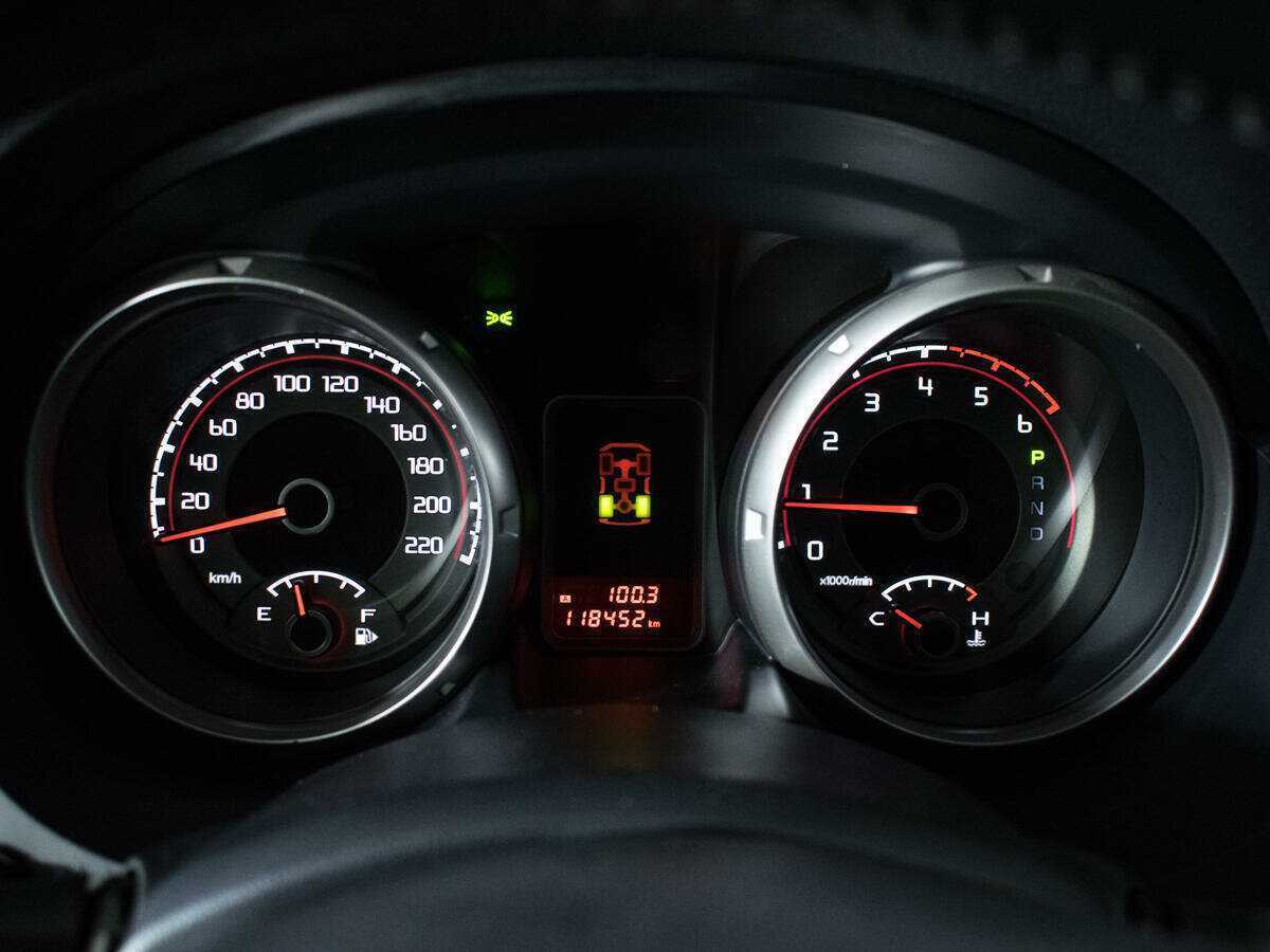 Купить Mitsubishi Pajero с пробегом. Фото: #7