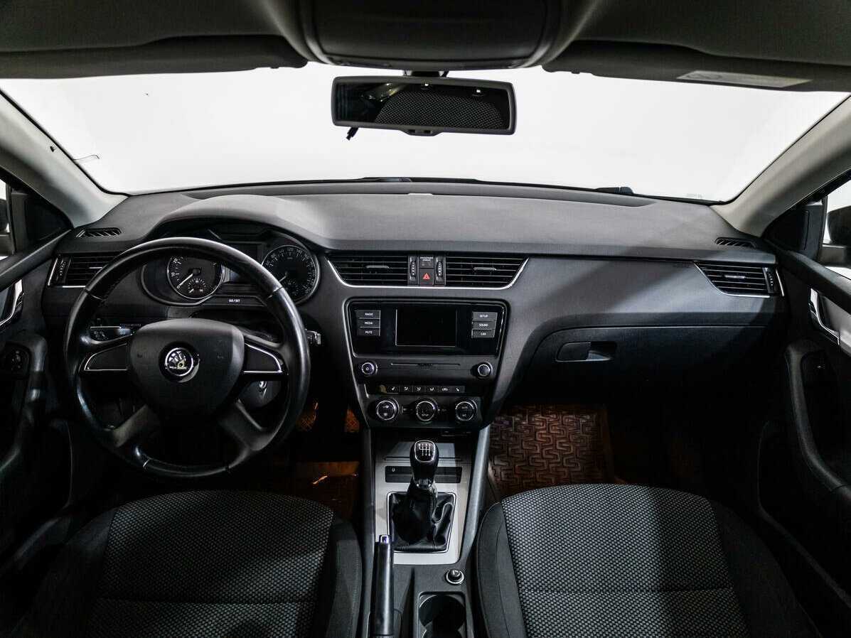 Купить Skoda Octavia с пробегом. Фото: #11