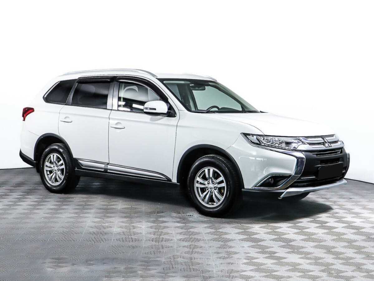 Купить Mitsubishi Outlander с пробегом. Фото: #2