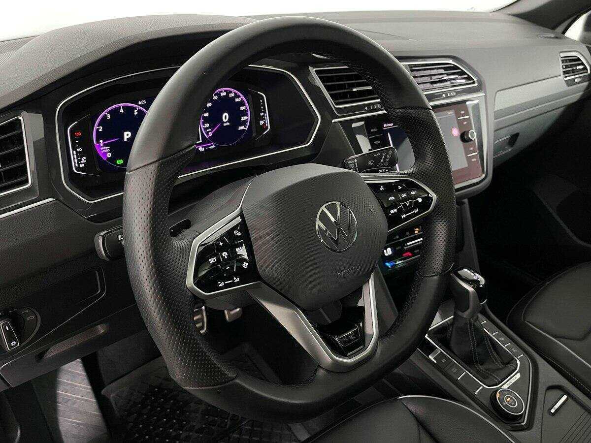 Купить Volkswagen Tiguan с пробегом. Фото: #15