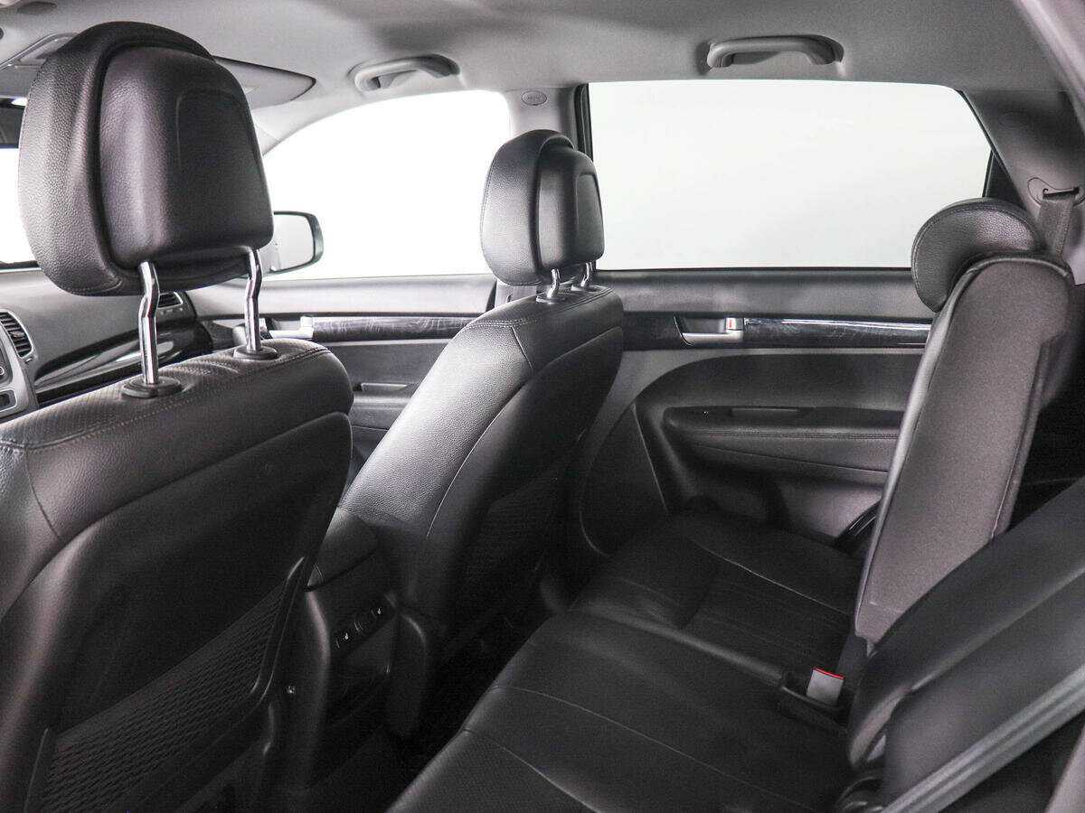 Купить Kia Sorento с пробегом. Фото: #11