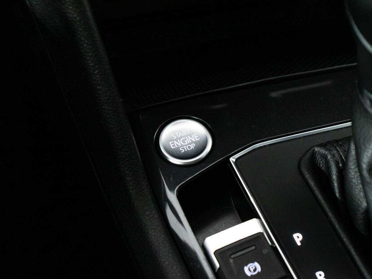 Купить Volkswagen Tiguan с пробегом. Фото: #16