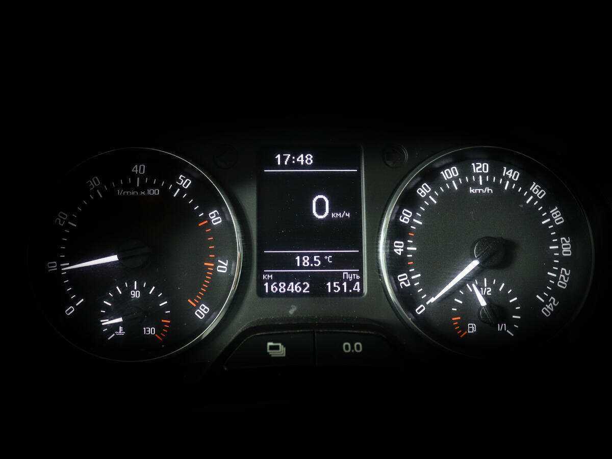 Купить Skoda Fabia с пробегом. Фото: #9