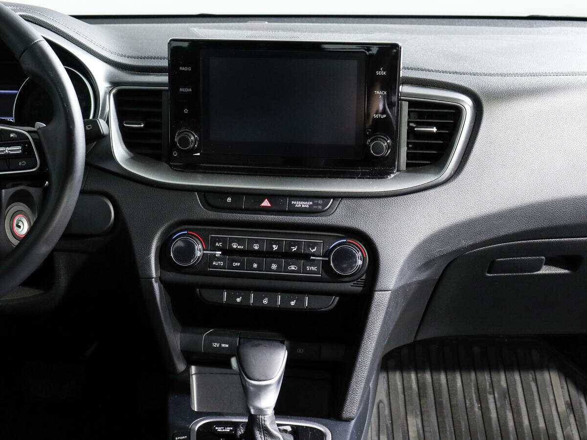 Купить Kia Ceed с пробегом. Фото: #12