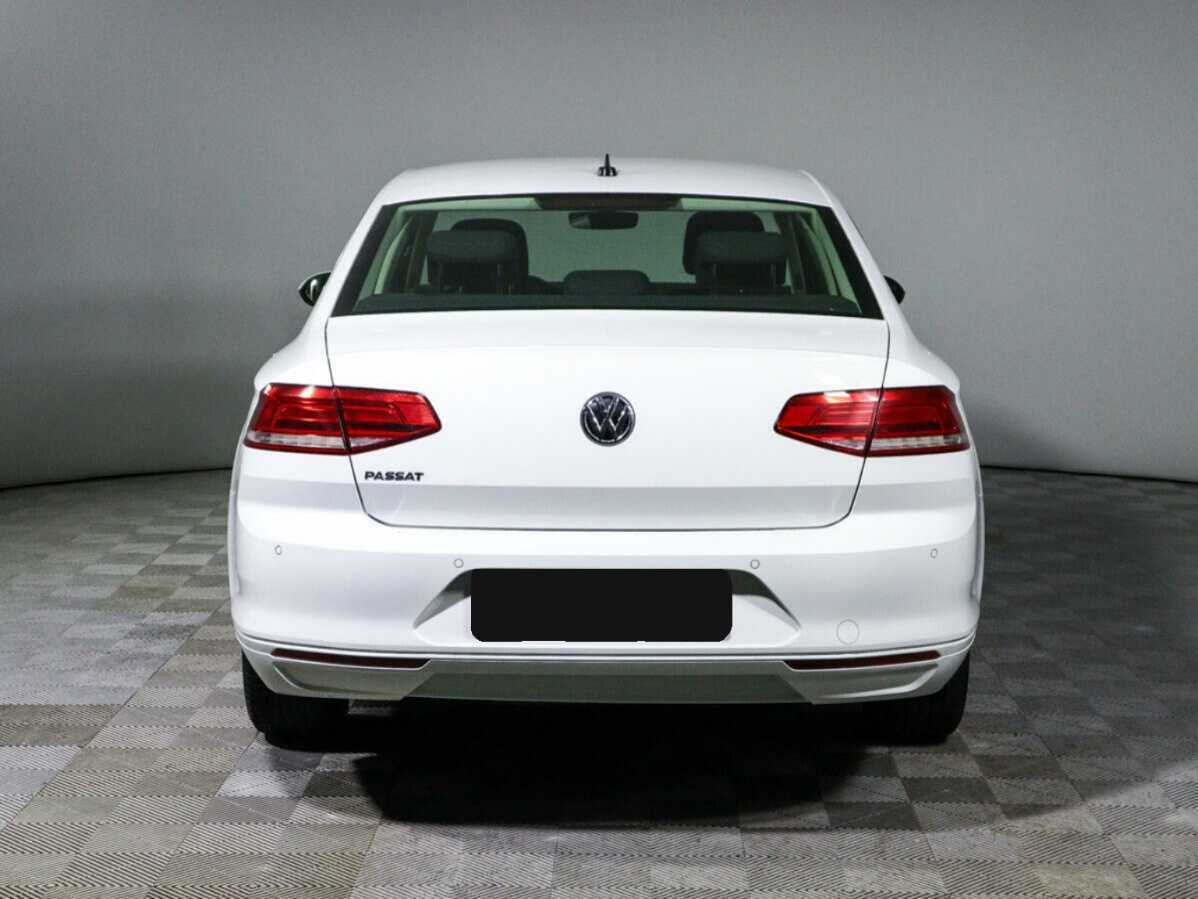 Купить Volkswagen Passat с пробегом. Фото: #4