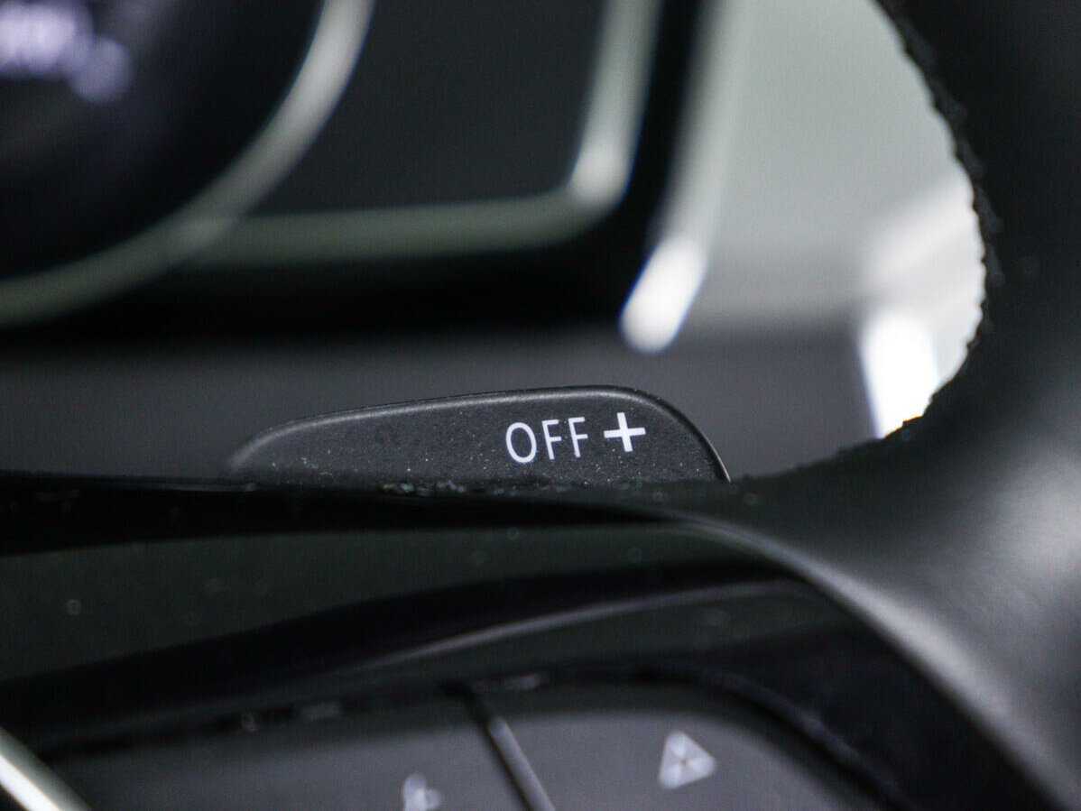 Купить Volkswagen Passat с пробегом. Фото: #17