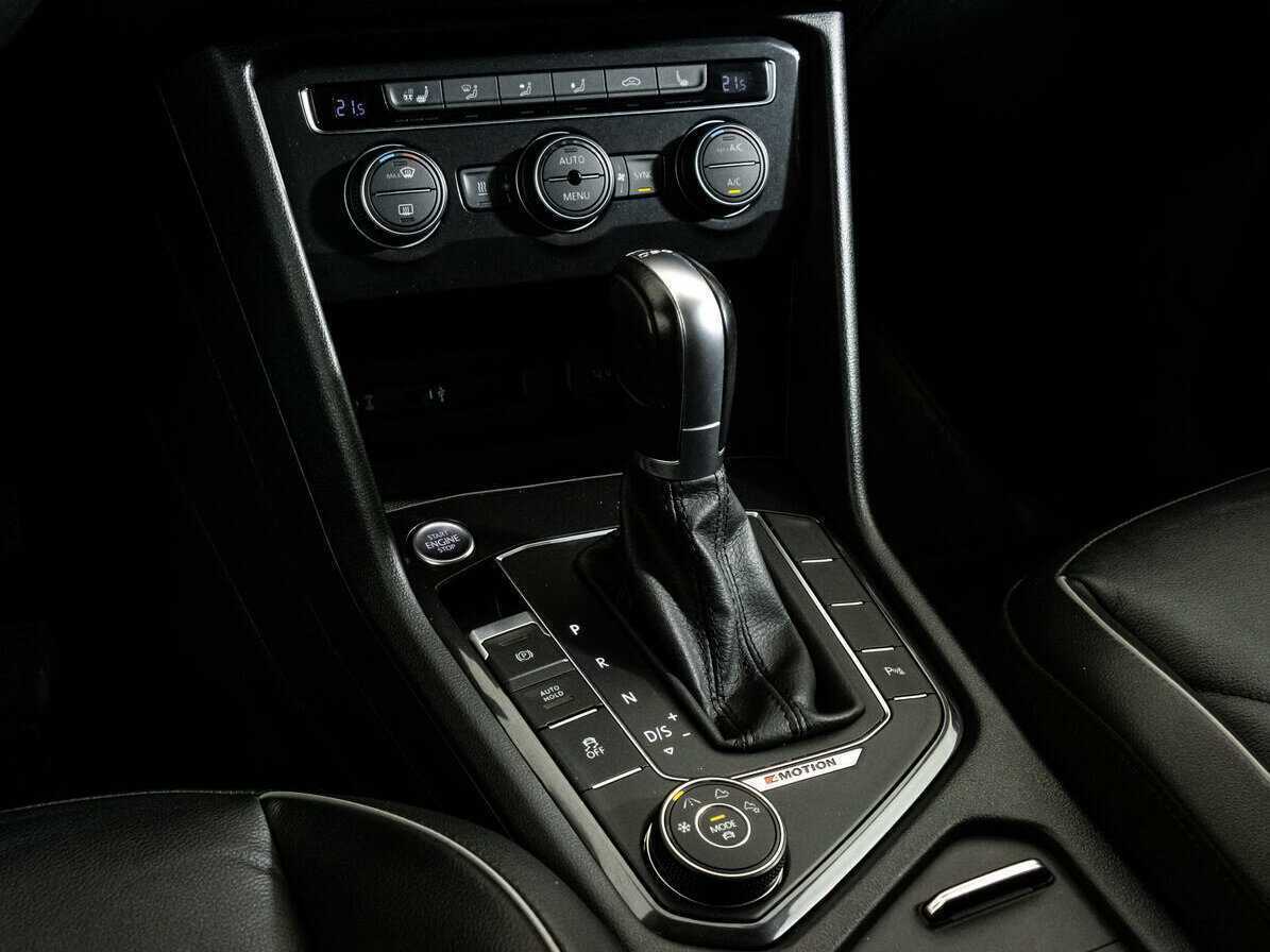 Купить Volkswagen Tiguan с пробегом. Фото: #12