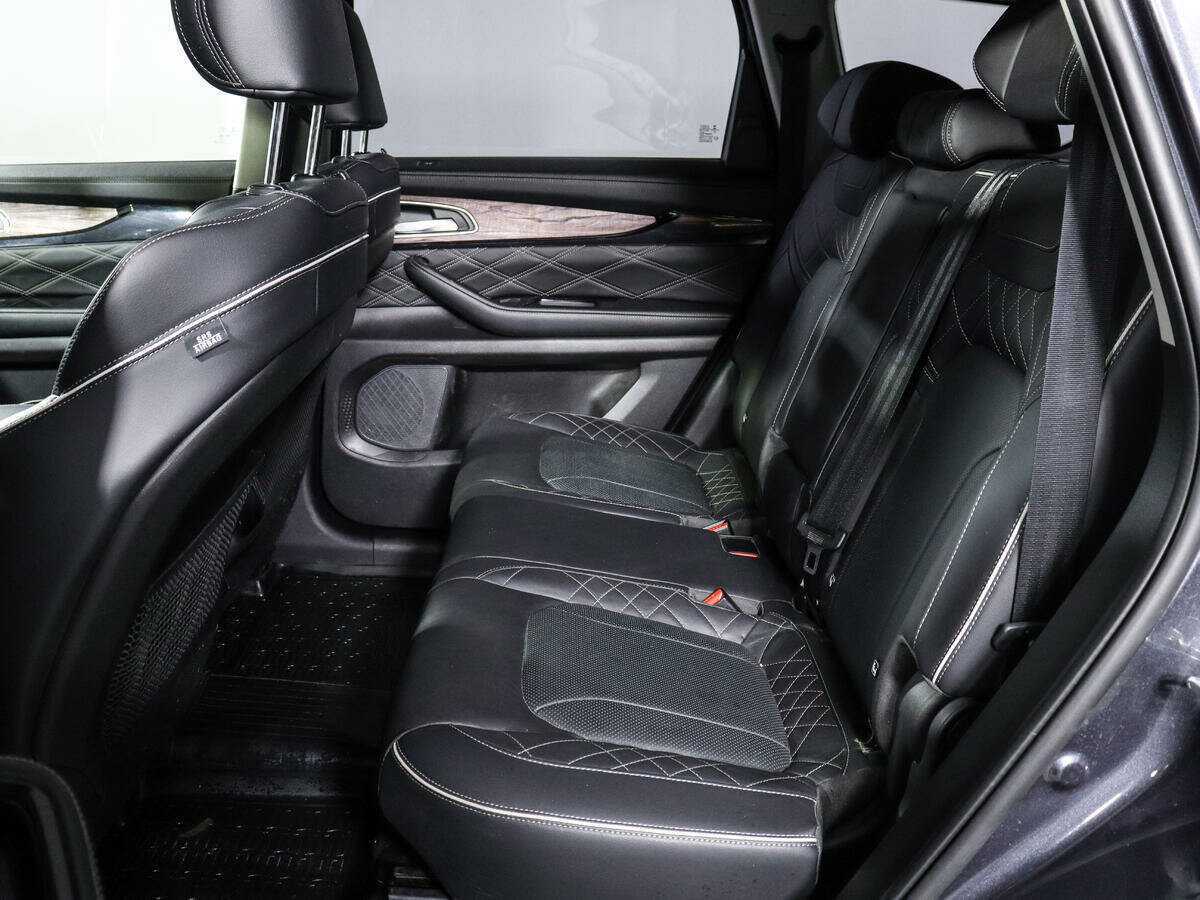 Купить EXEED VX с пробегом. Фото: #10