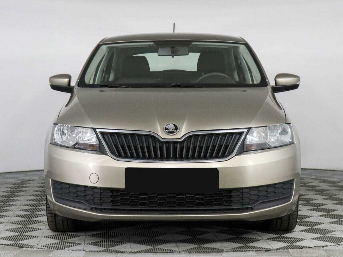 Купить Skoda Rapid с пробегом. Фото: #1