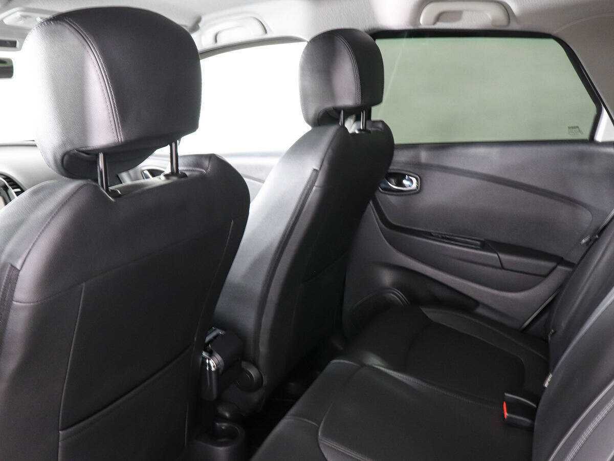 Купить Renault Kaptur с пробегом. Фото: #11