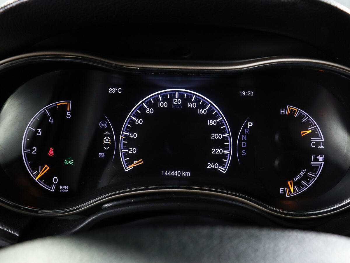 Купить Jeep Grand Cherokee с пробегом. Фото: #8