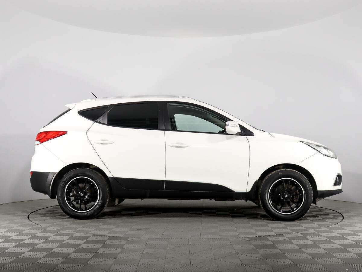 Купить Hyundai ix35 с пробегом. Фото: #3