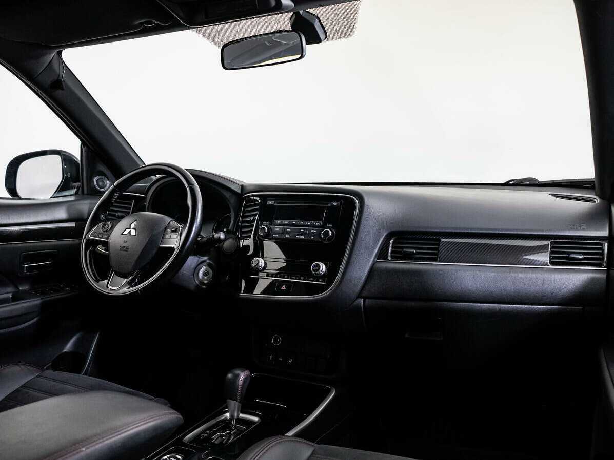 Купить Mitsubishi Outlander с пробегом. Фото: #6